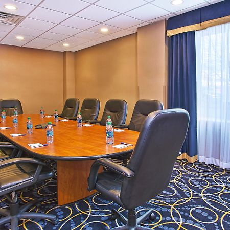 Holiday Inn Express And Suites Pittsburgh West Mifflin By Ihg Εξωτερικό φωτογραφία