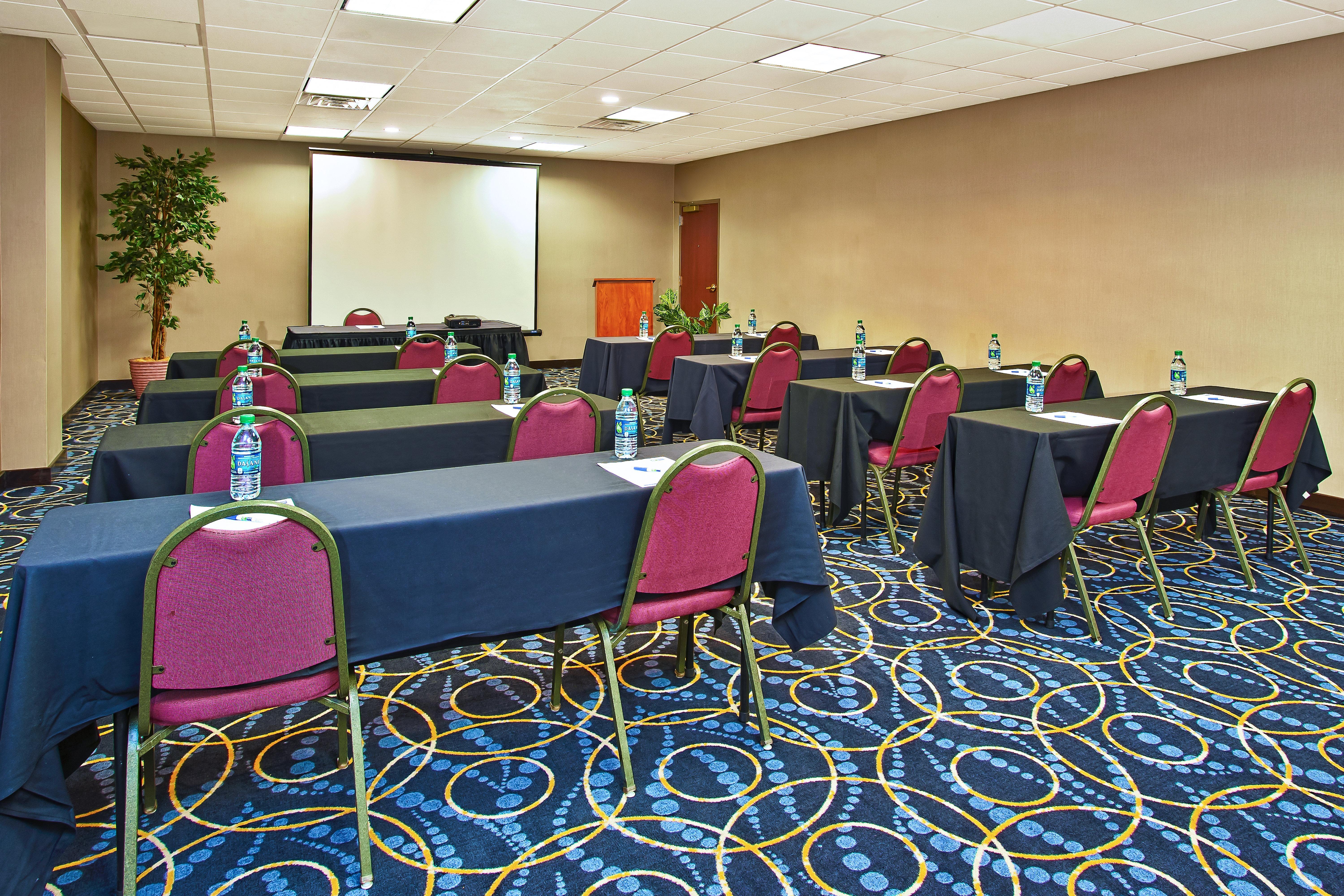 Holiday Inn Express And Suites Pittsburgh West Mifflin By Ihg Εξωτερικό φωτογραφία