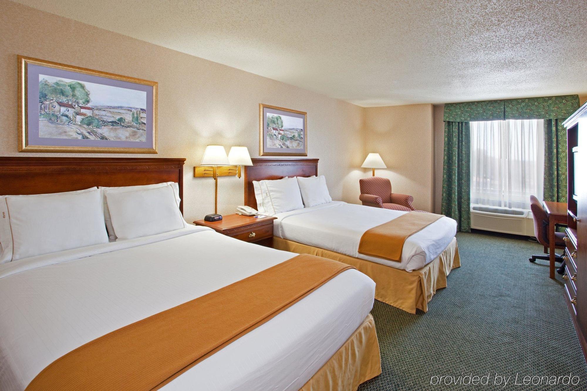 Holiday Inn Express And Suites Pittsburgh West Mifflin By Ihg Εξωτερικό φωτογραφία