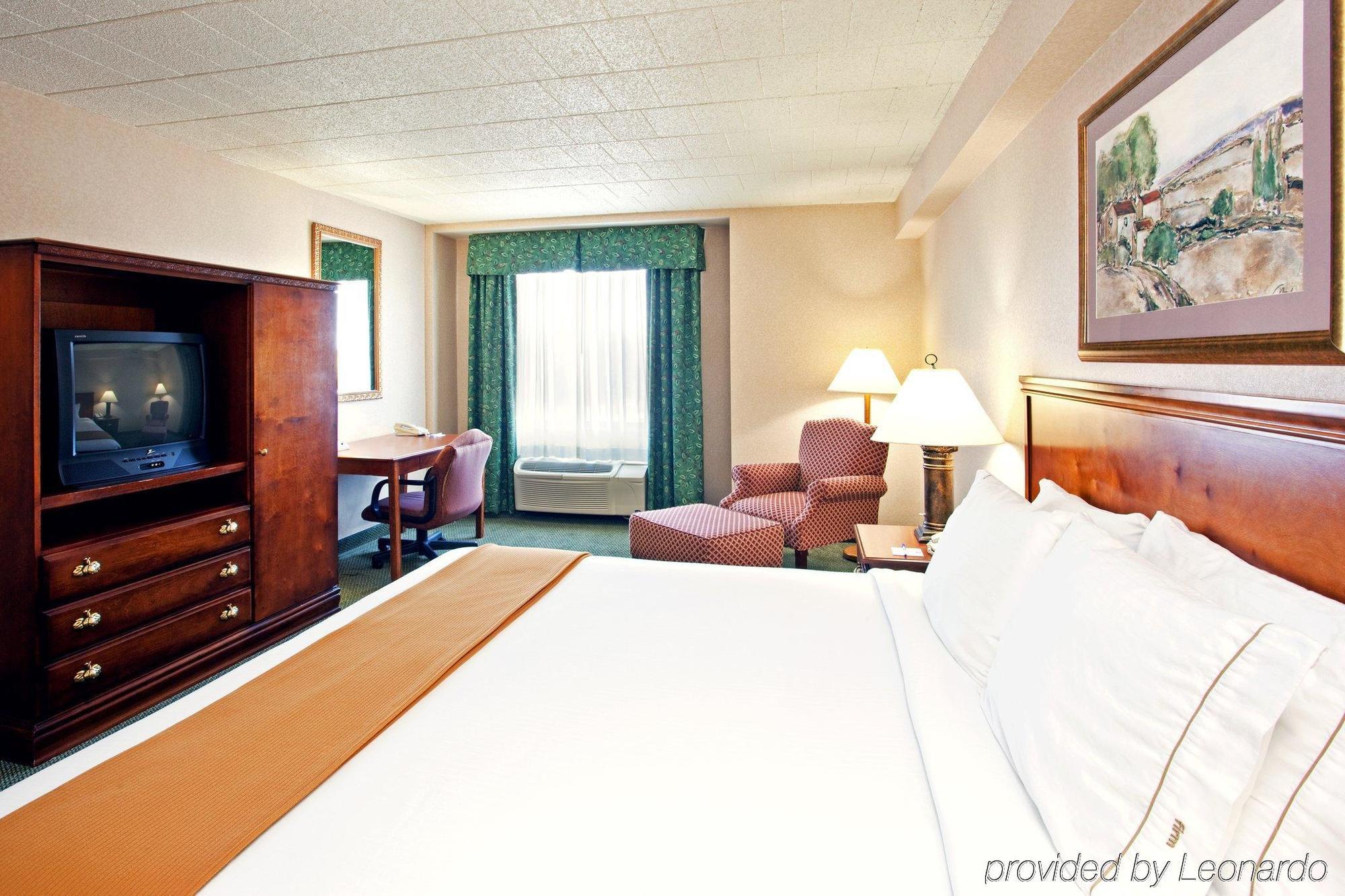 Holiday Inn Express And Suites Pittsburgh West Mifflin By Ihg Εξωτερικό φωτογραφία