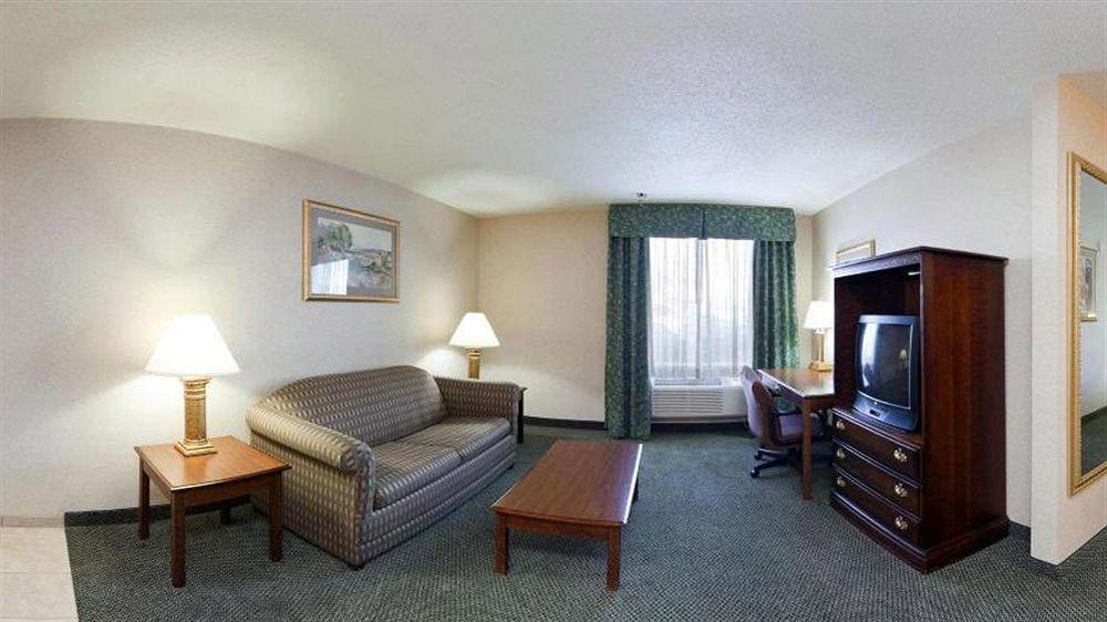 Holiday Inn Express And Suites Pittsburgh West Mifflin By Ihg Εξωτερικό φωτογραφία