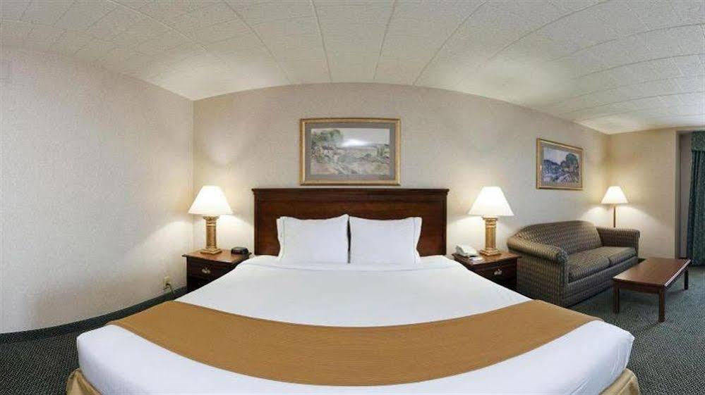 Holiday Inn Express And Suites Pittsburgh West Mifflin By Ihg Εξωτερικό φωτογραφία
